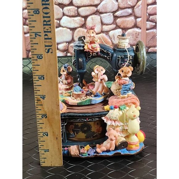 Music Box Sewing Machine Mice - Picture 9 of 10